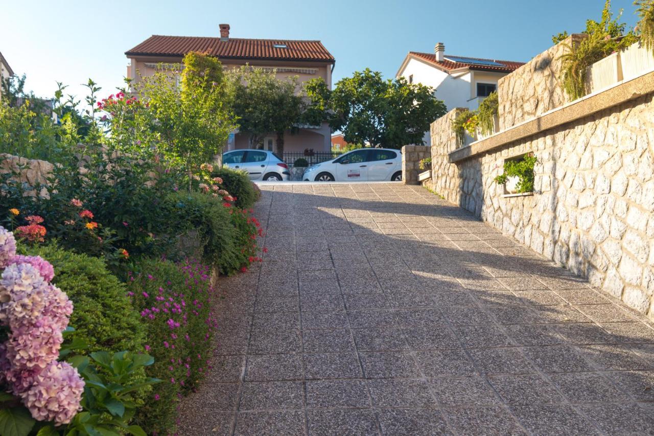 Apartmani Paradiso Krk Town Buitenkant foto