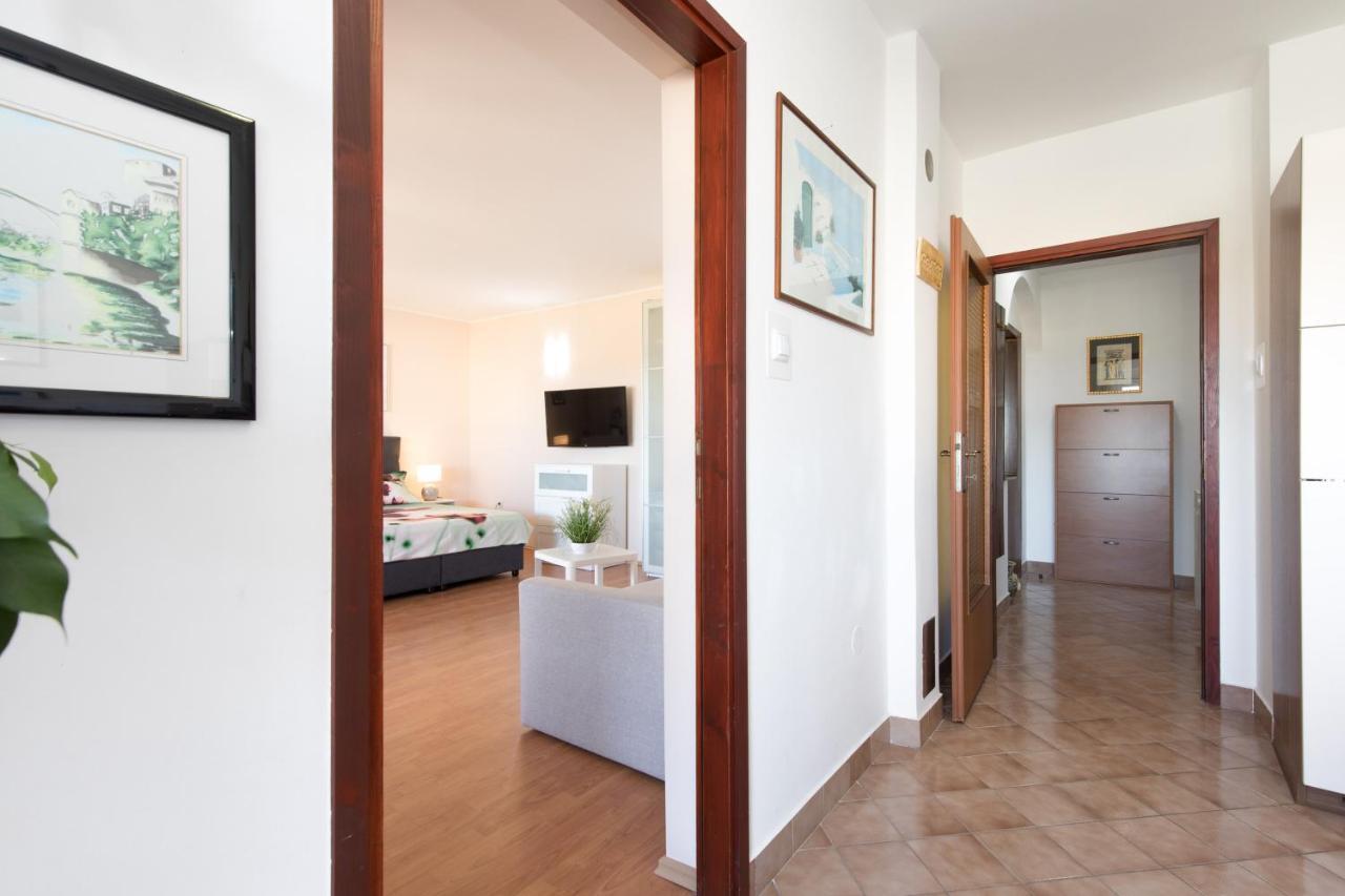 Apartmani Paradiso Krk Town Buitenkant foto