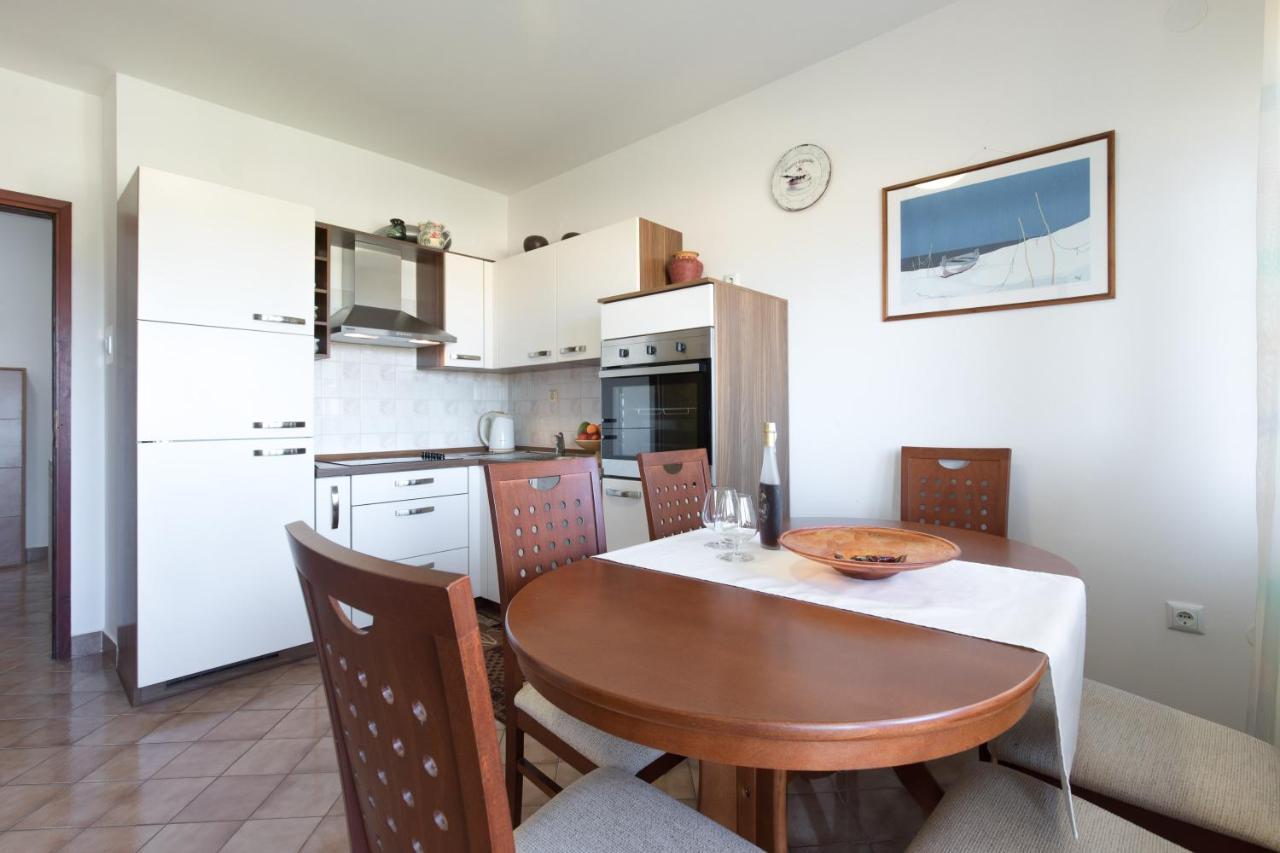Apartmani Paradiso Krk Town Buitenkant foto