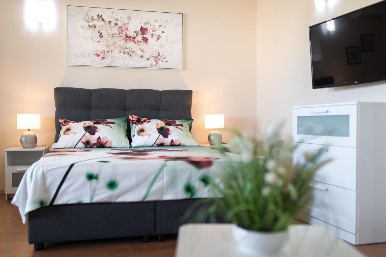 Apartmani Paradiso Krk Town Buitenkant foto