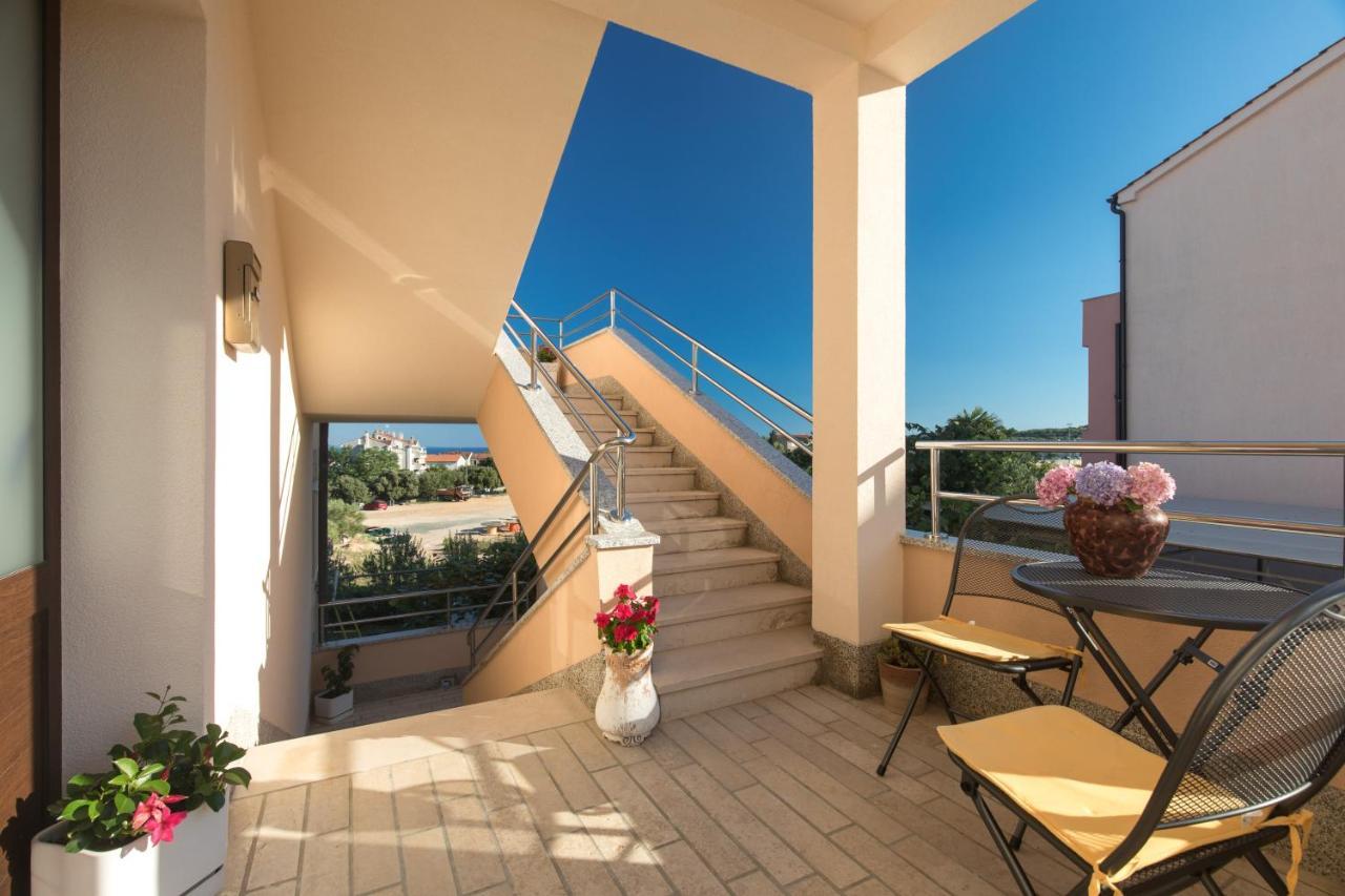 Apartmani Paradiso Krk Town Buitenkant foto