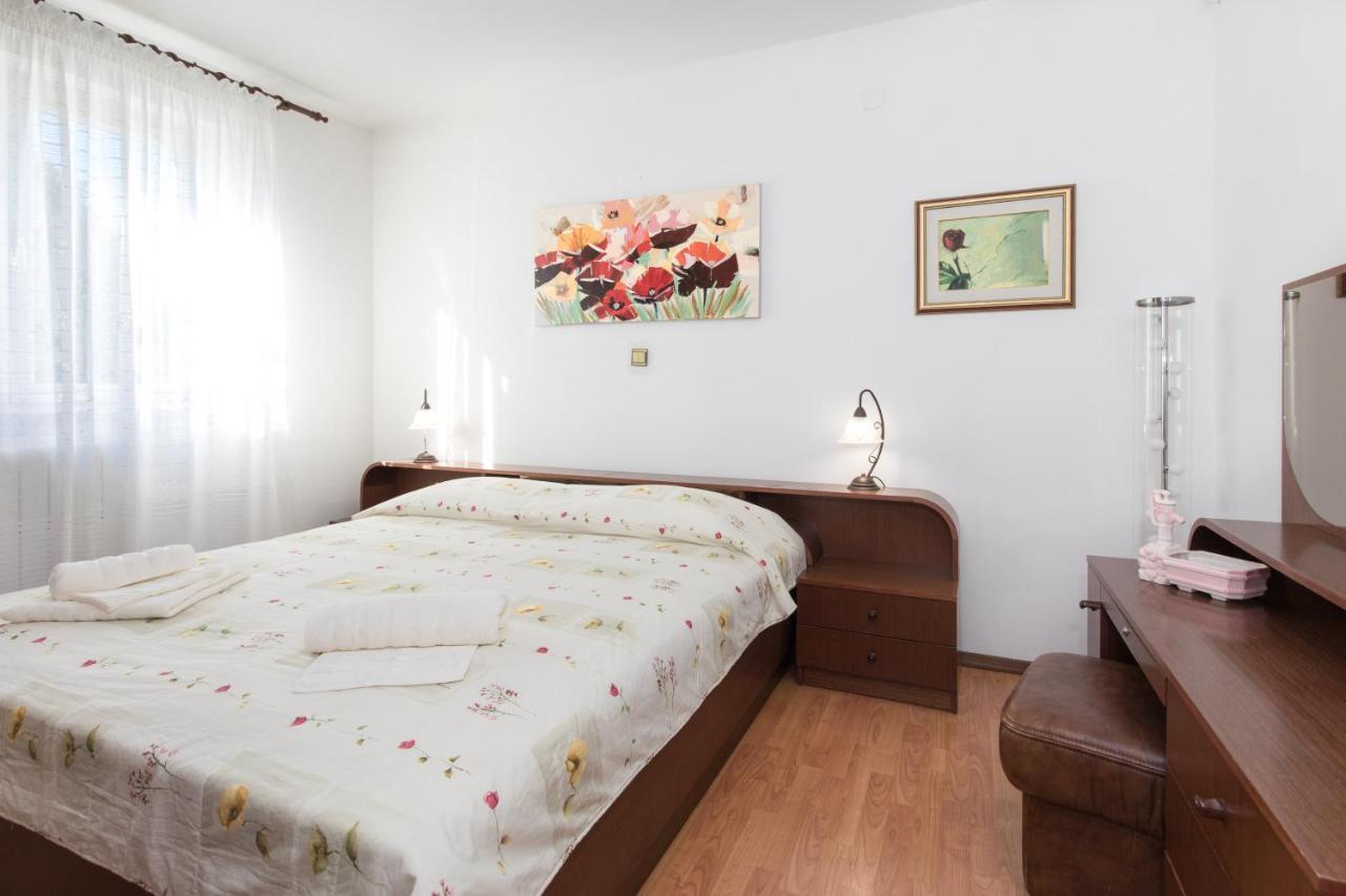 Apartmani Paradiso Krk Town Buitenkant foto
