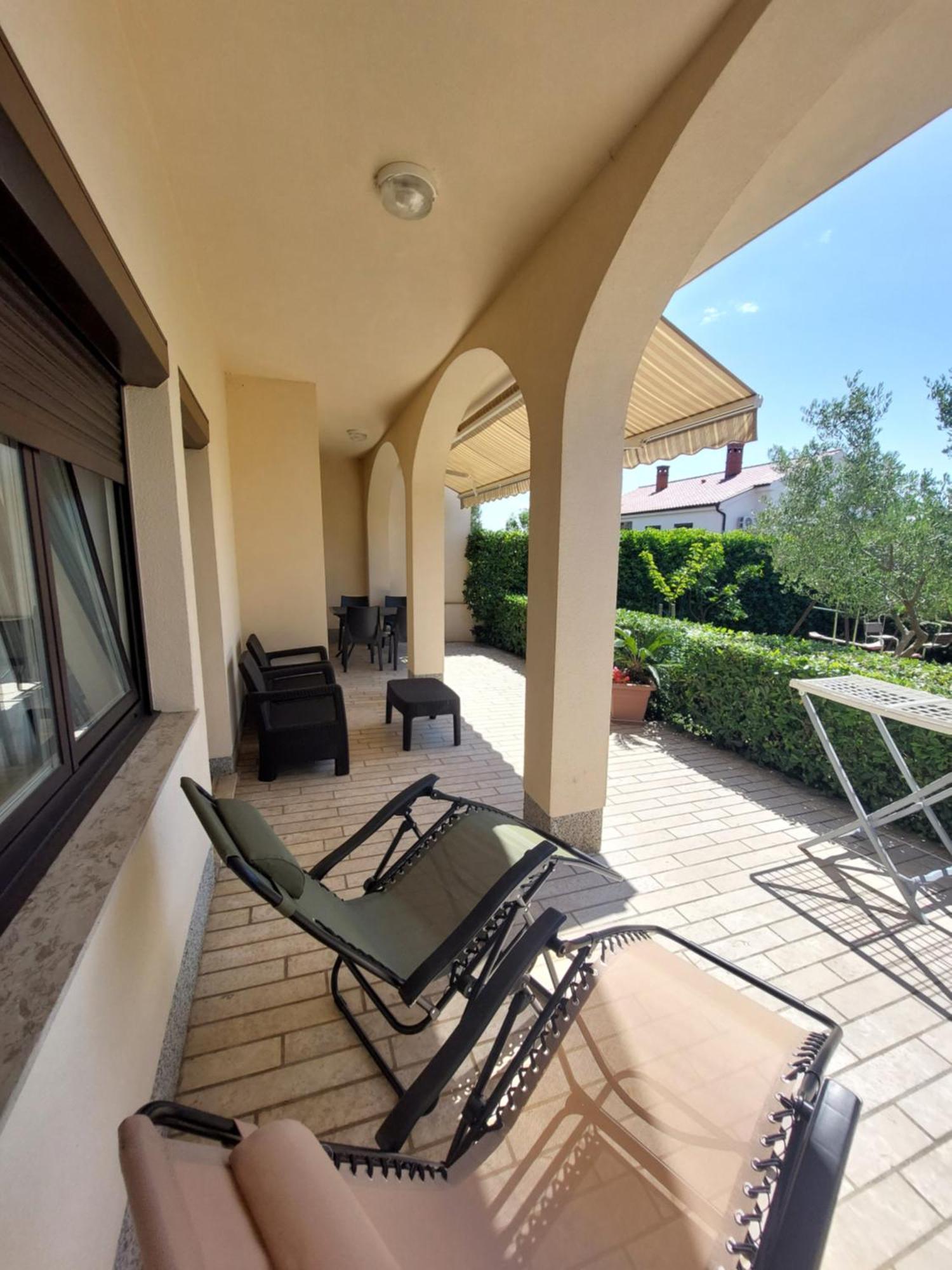 Apartmani Paradiso Krk Town Buitenkant foto