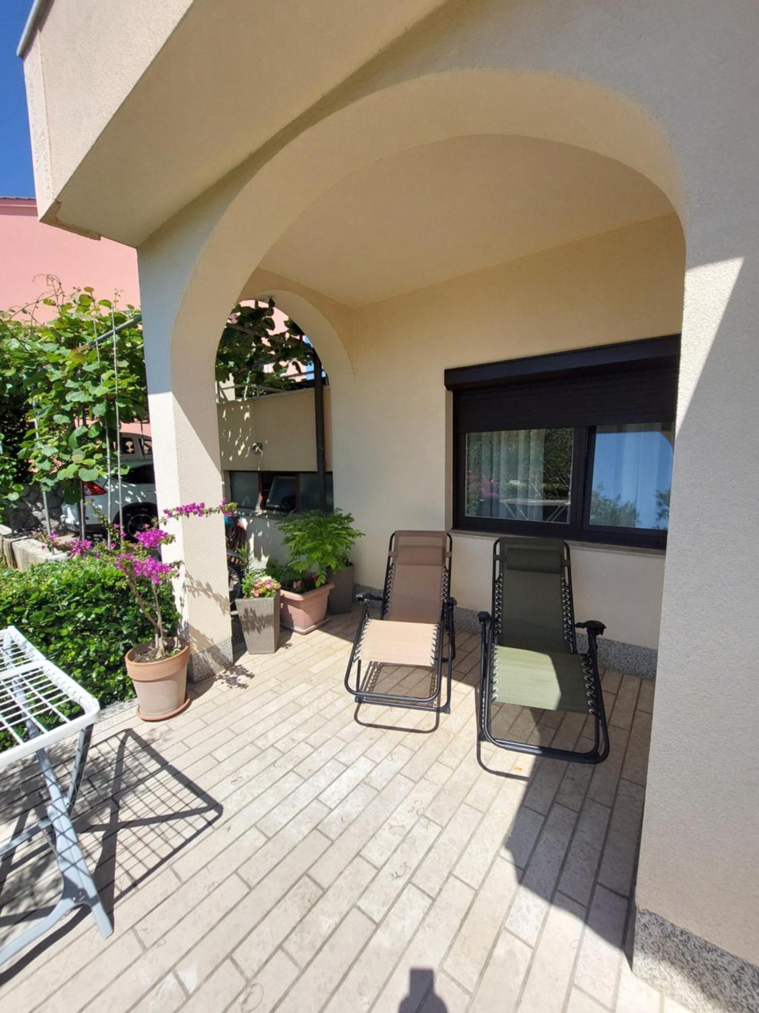 Apartmani Paradiso Krk Town Buitenkant foto