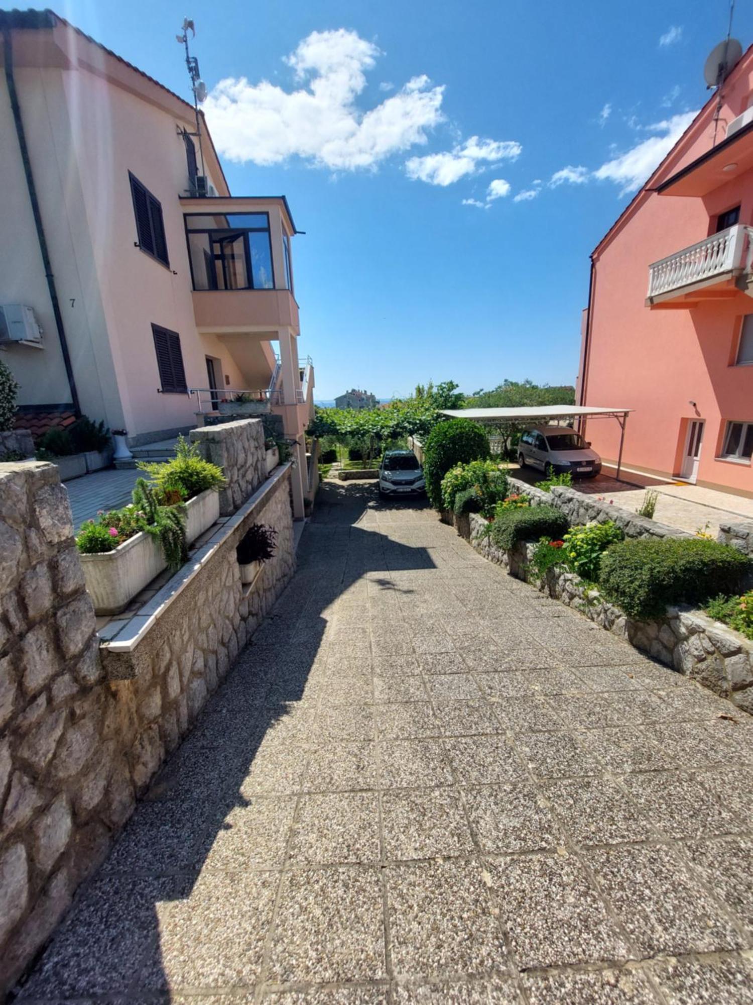 Apartmani Paradiso Krk Town Buitenkant foto